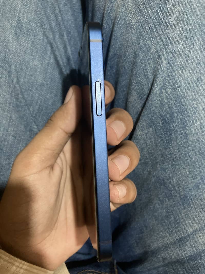 Apple iPhone 12 mini 2