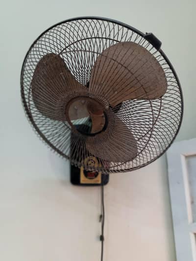 2 Brackets SK Fans | Reasonable Price 18,000 rs