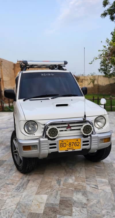 Mitsubishi mini pajero 1996