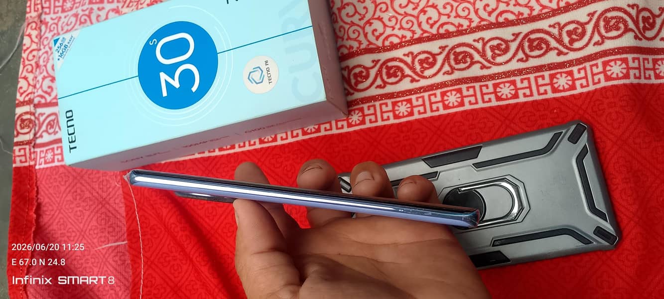 Tecno CAMON 30S 9