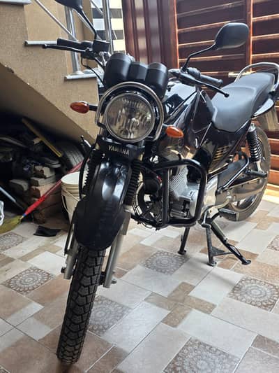 Yamaha YBR G125 (125G)