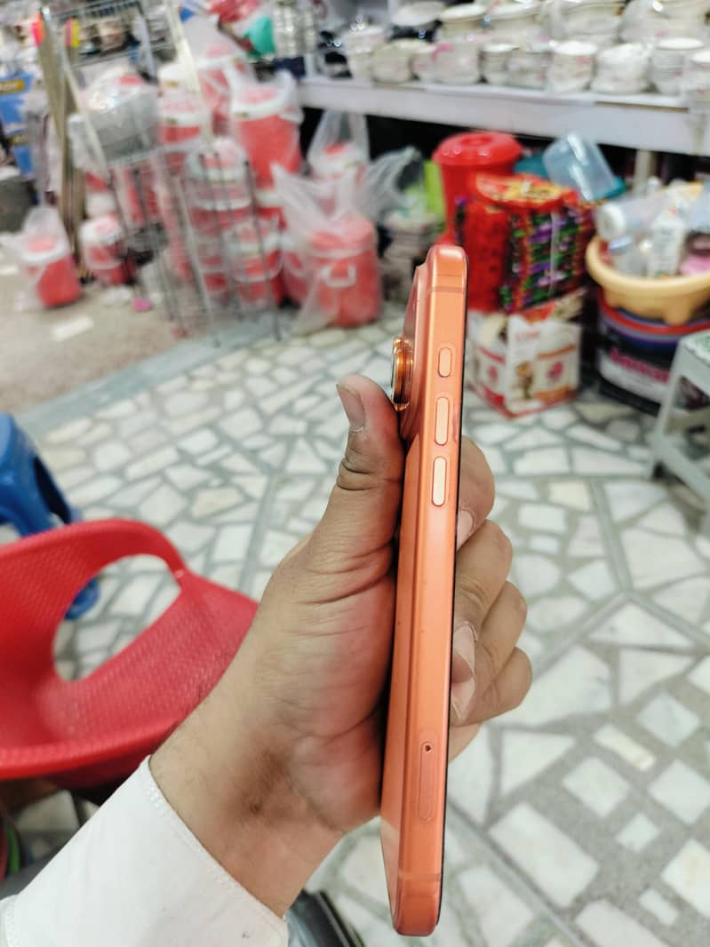 Apple iPhone 17 Pro Max 0