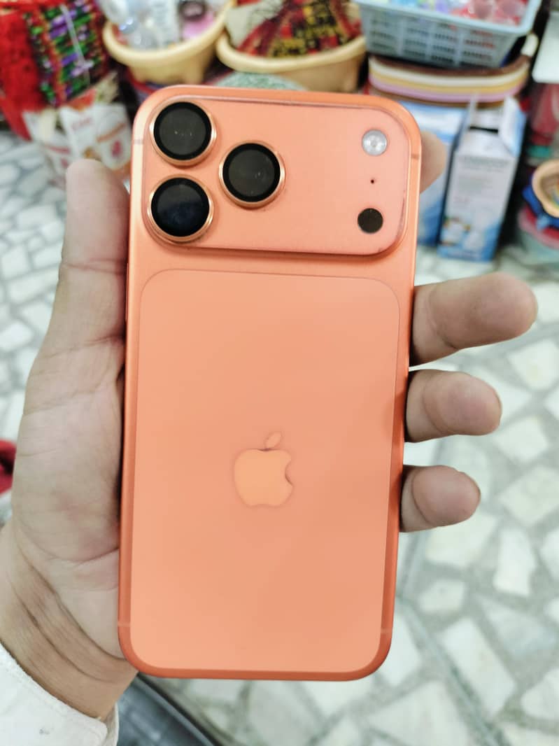 Apple iPhone 17 Pro Max 2