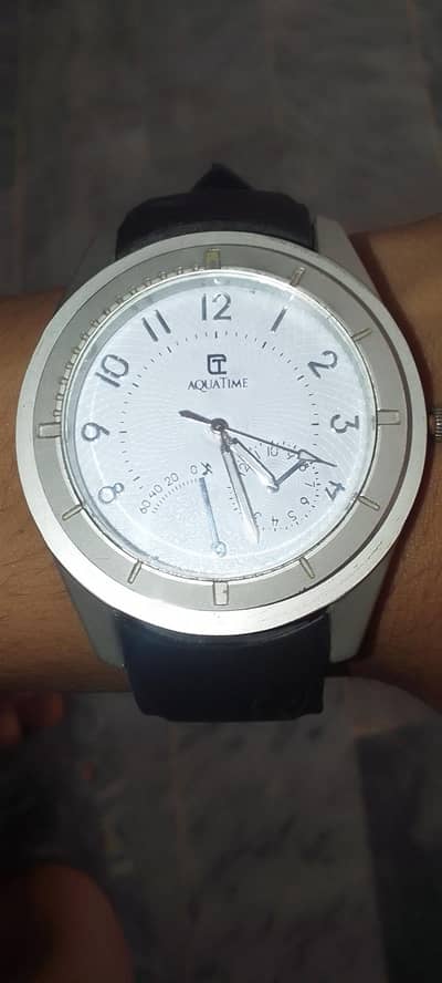 good condition watch