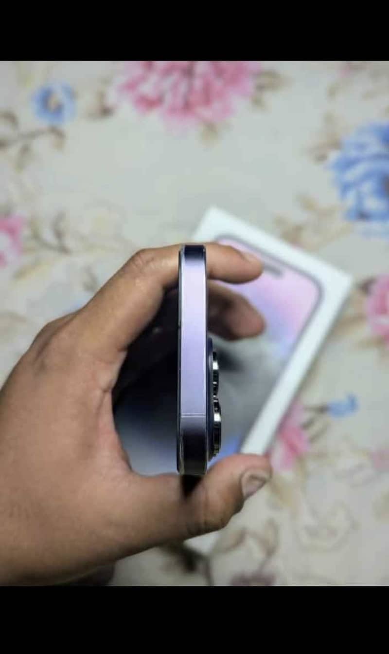 Apple iPhone 14 Pro 1