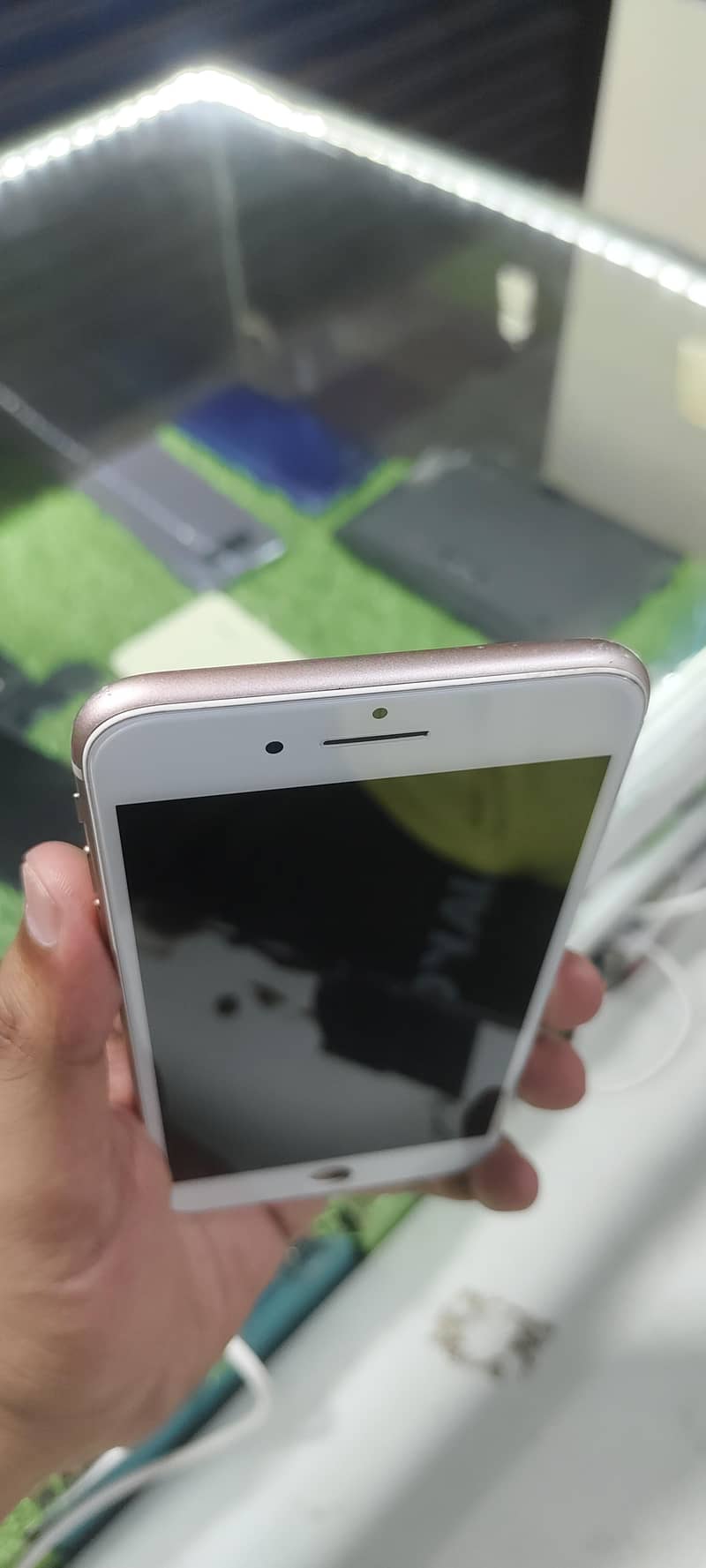 Apple iPhone 8 Plus 3