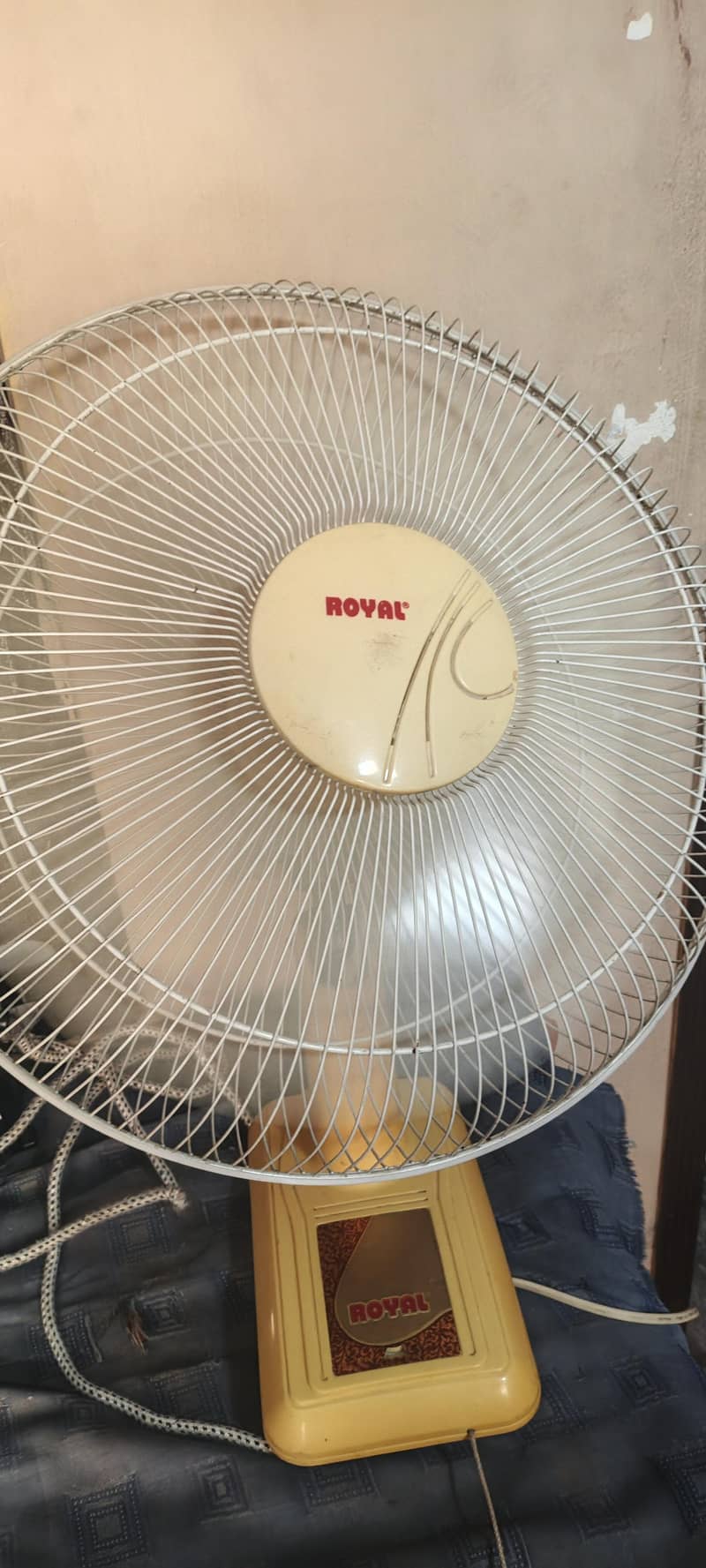 Royal 3