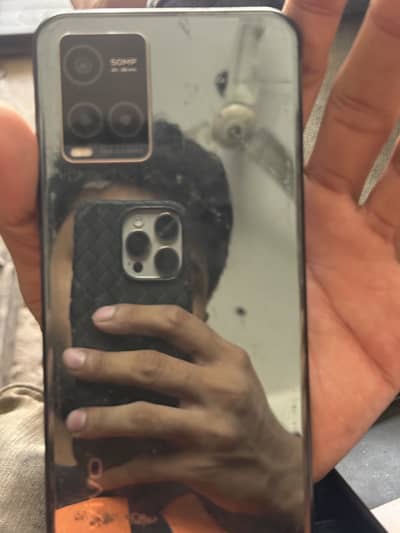 Vivo y33s with box urgent for sell
