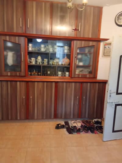 dha badar. 450 feet saml furnished 2 rooms bath kitchen mazanine