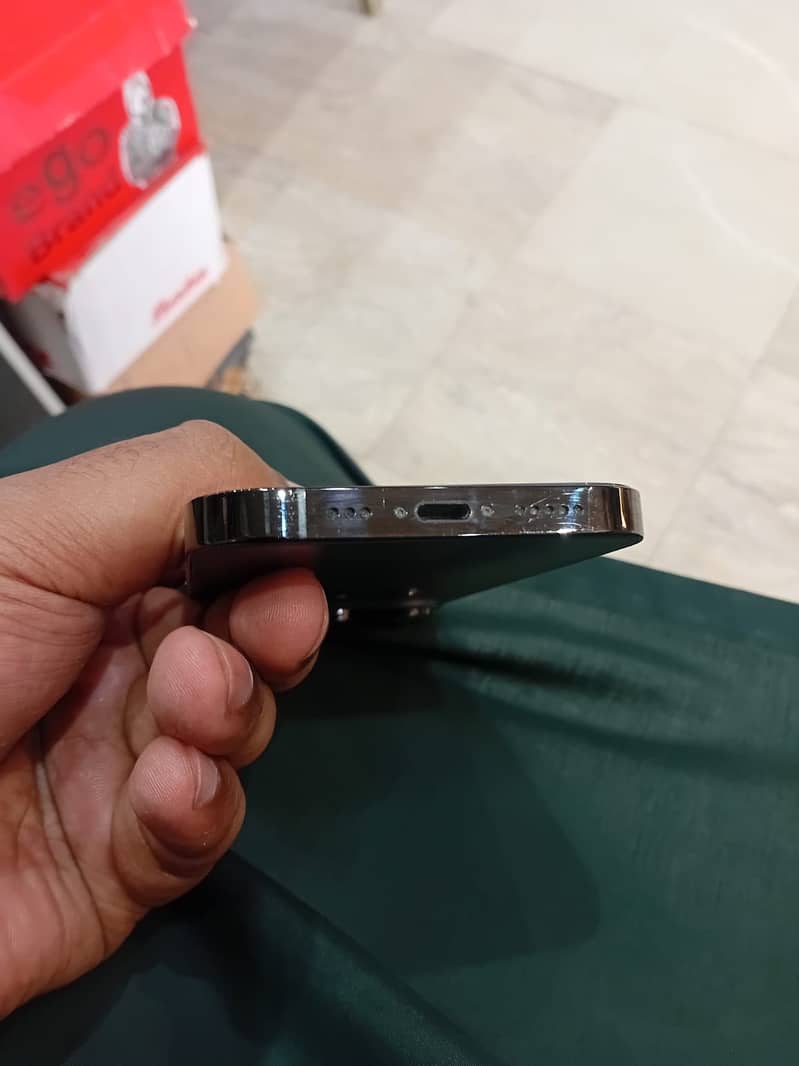 Apple iPhone 14 Pro 3