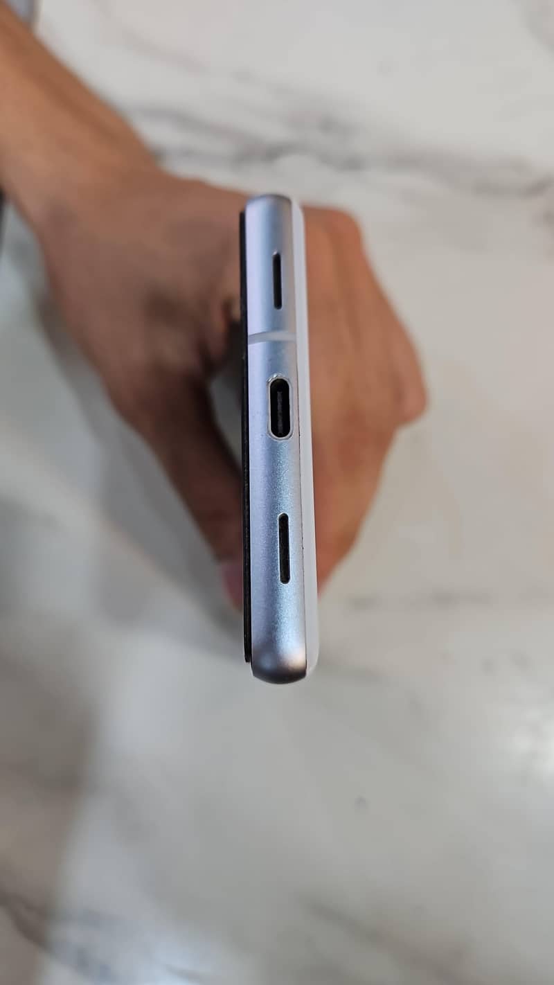 Google Pixel 7a 3