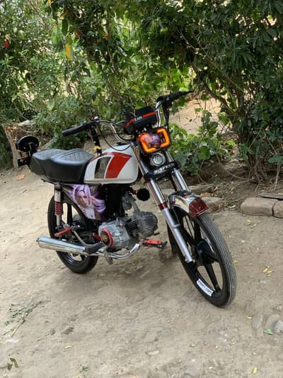 Bike for sale ha double saman ha moterguard ni number ni lag hu