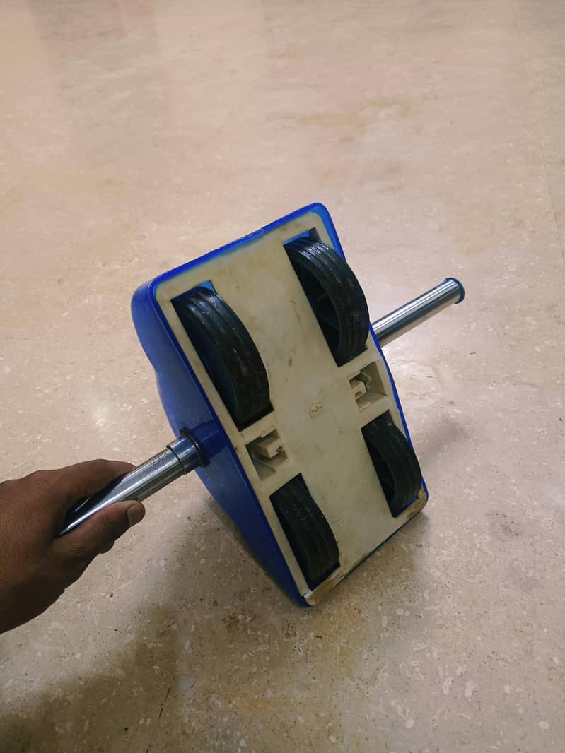 Abs roller wheel exercise 2