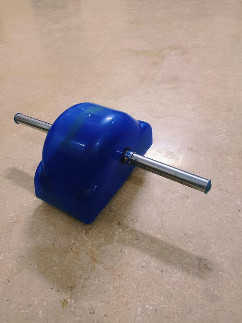 Abs roller wheel exercise 4