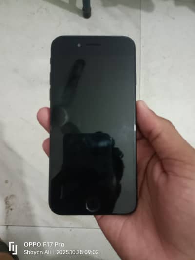 Apple iPhone 7