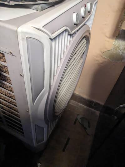 air cooler all ok ha new condition ha zyada use ni hwa ase e pra ha ba