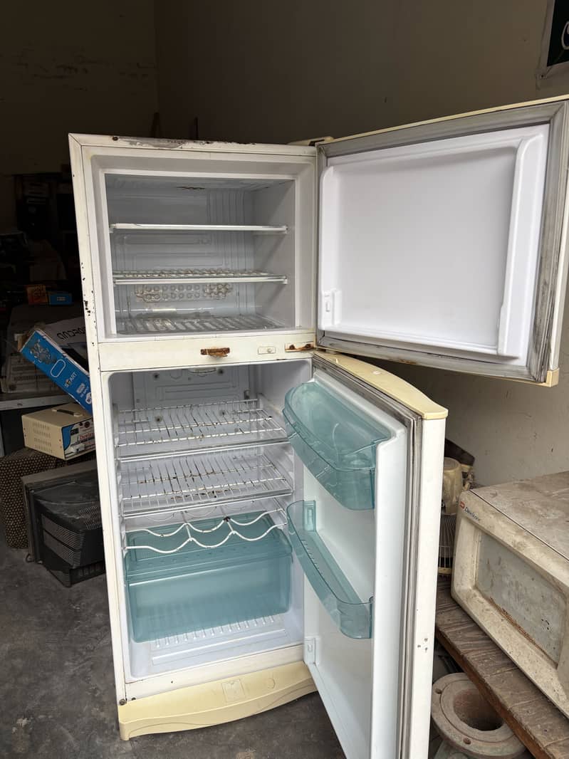 wave's Refrigerator 1