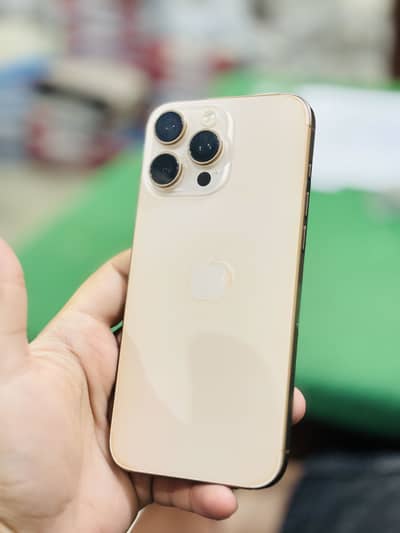 Apple iPhone 16 Pro Max