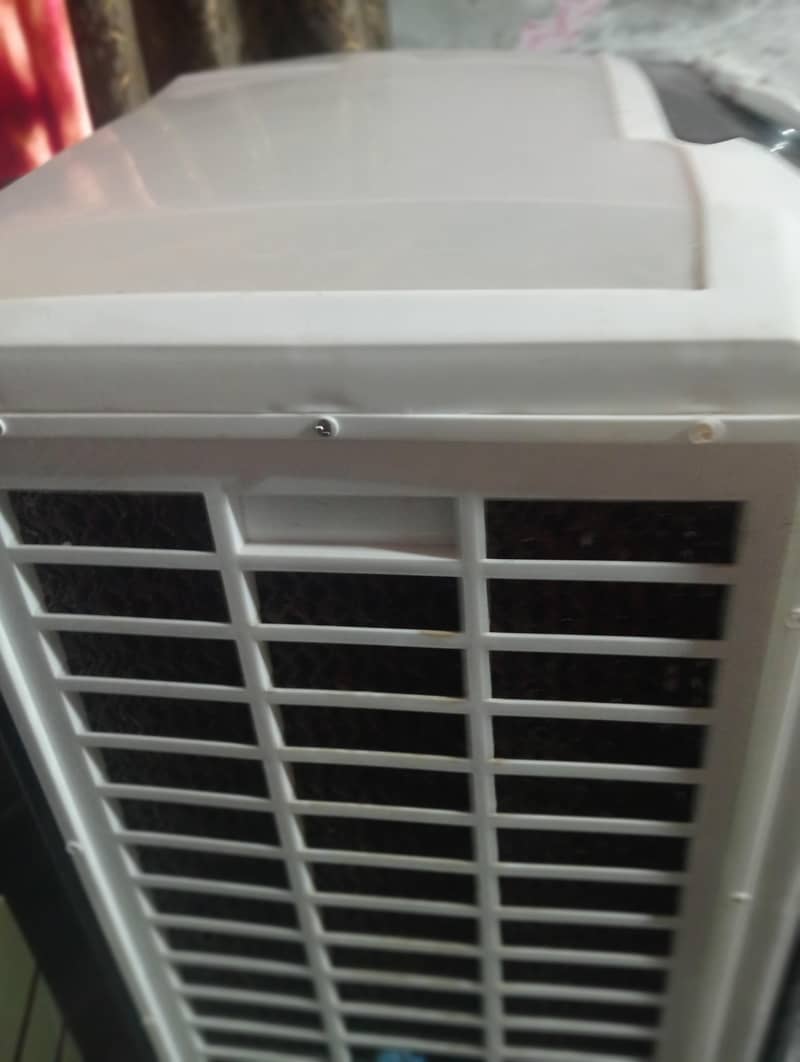Ac DC cooler 1