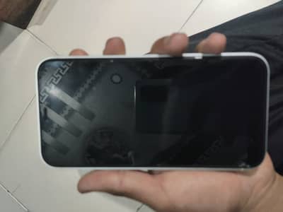 iPhone XR  converter 17 pro