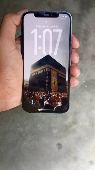 Apple iPhone 12