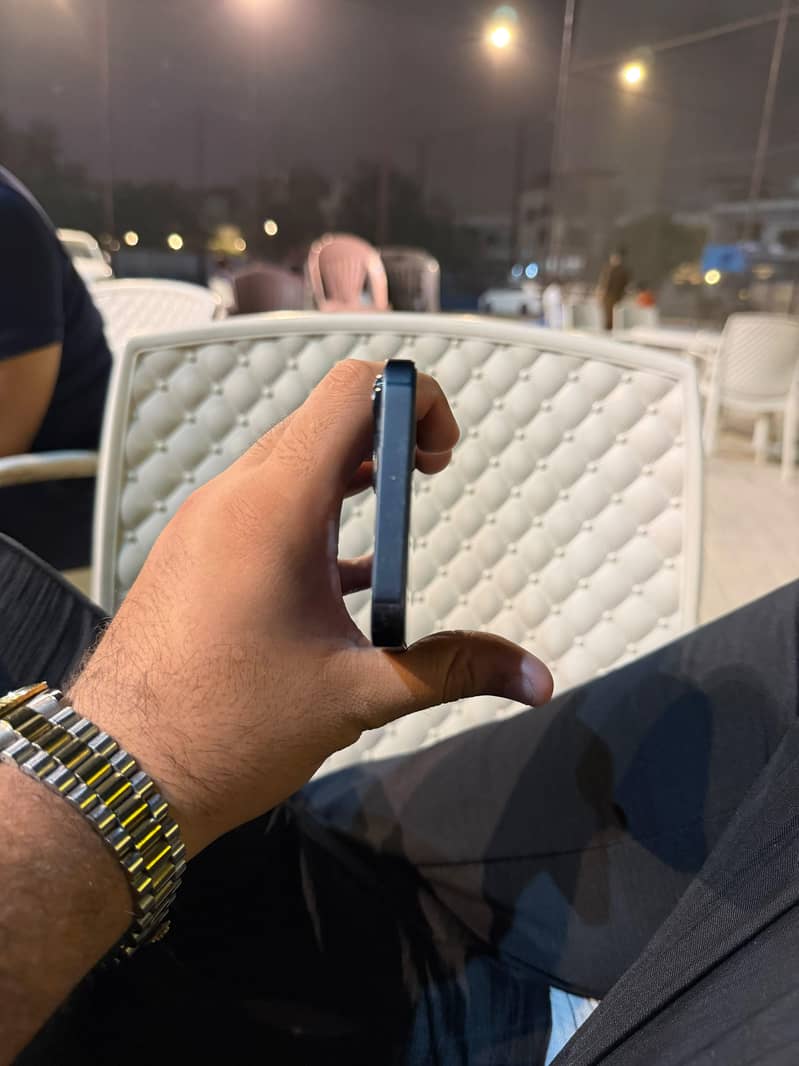 Apple iPhone 13 3