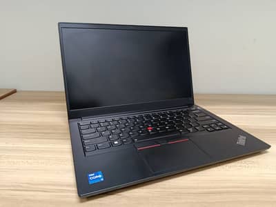 Lenovo ThinkPad E14, T480s ,T15 , i5 , i7 ,SSD ,Laptops for Sale