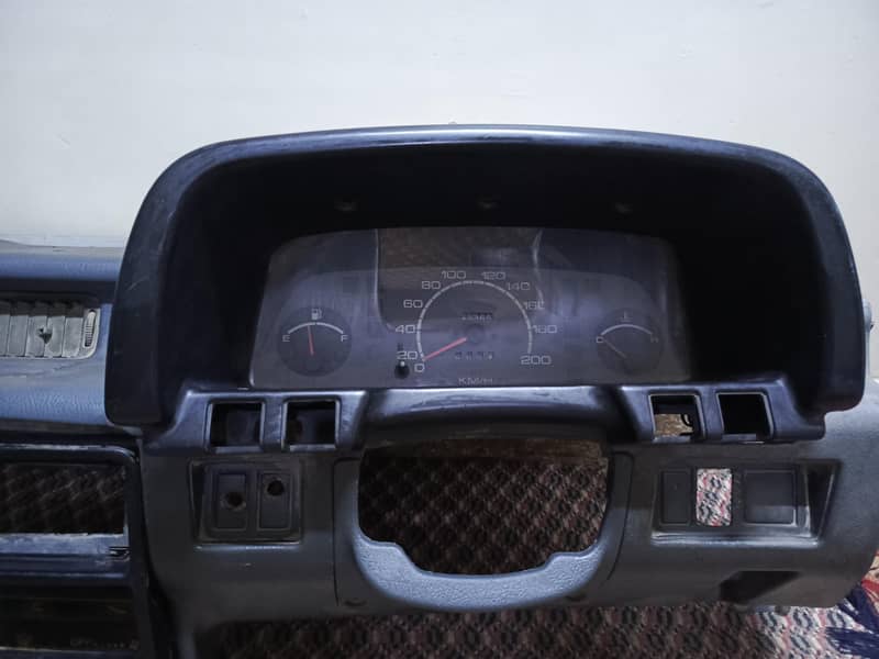 dashboard with half console 4