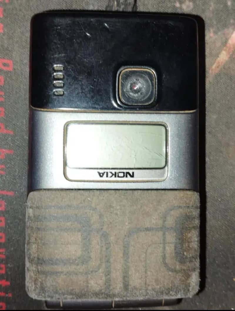 Nokia 7200 4