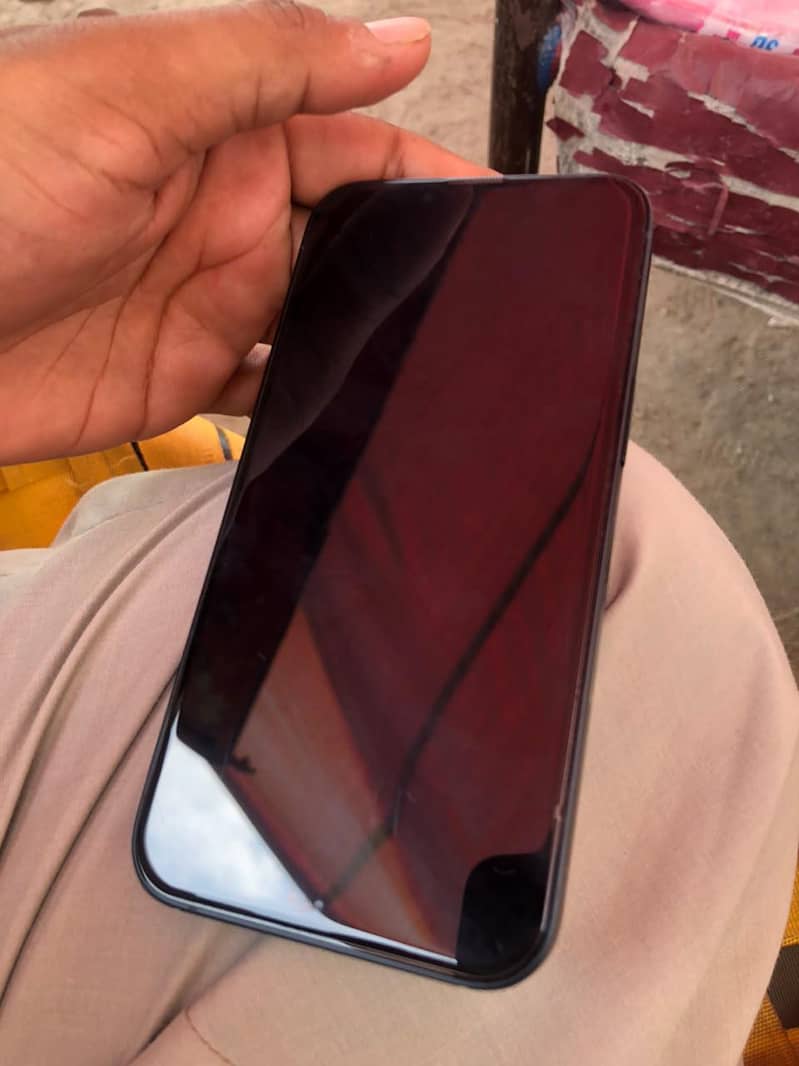 Apple iPhone 13 0