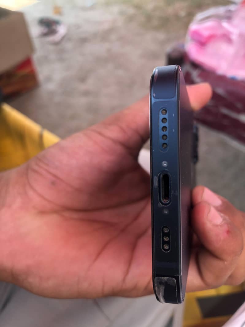 Apple iPhone 13 3