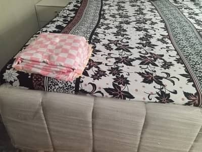 King Bedset with side tables dresser and mirror