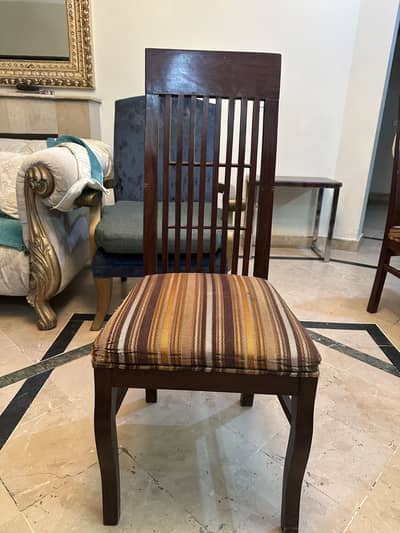 Dinning table for sale