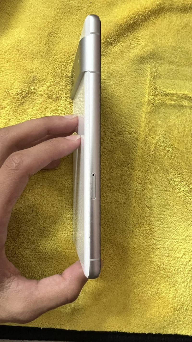 Google Pixel 7 5