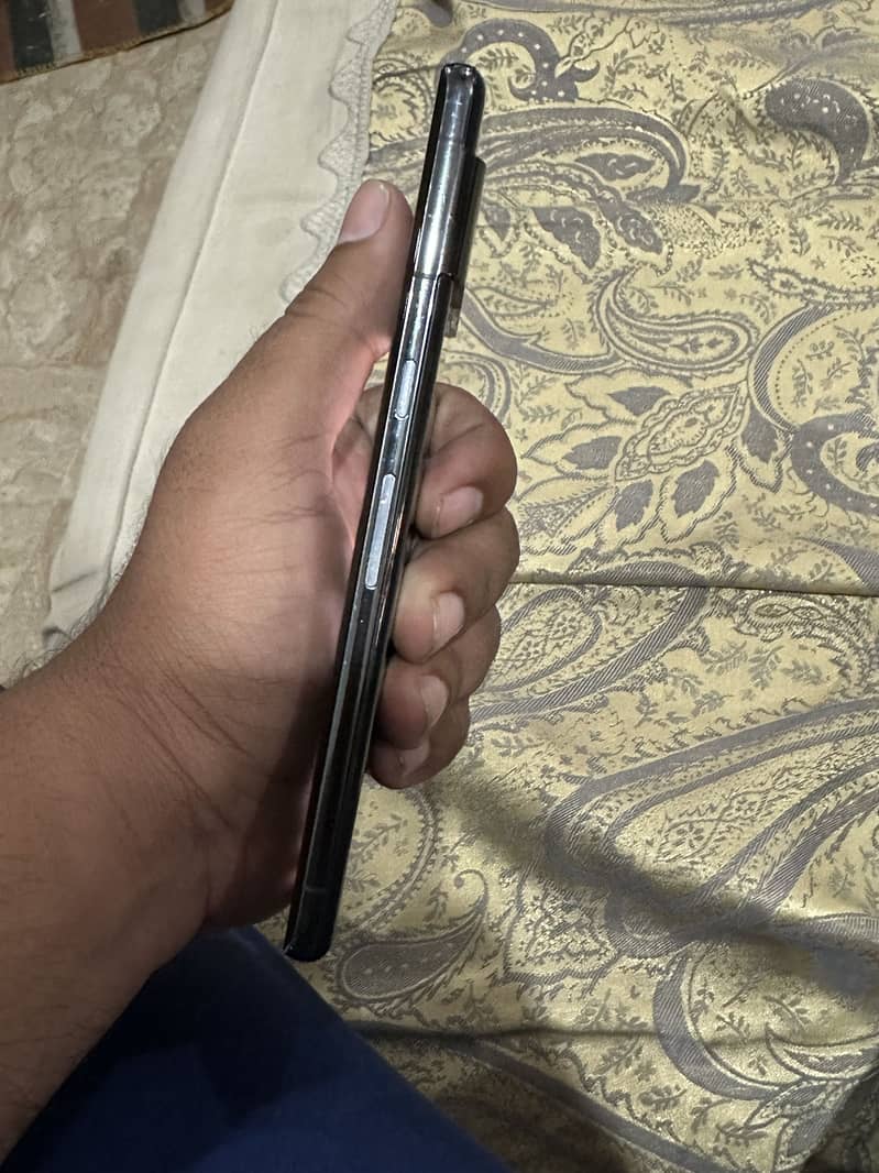 Google Pixel 7 Pro 4
