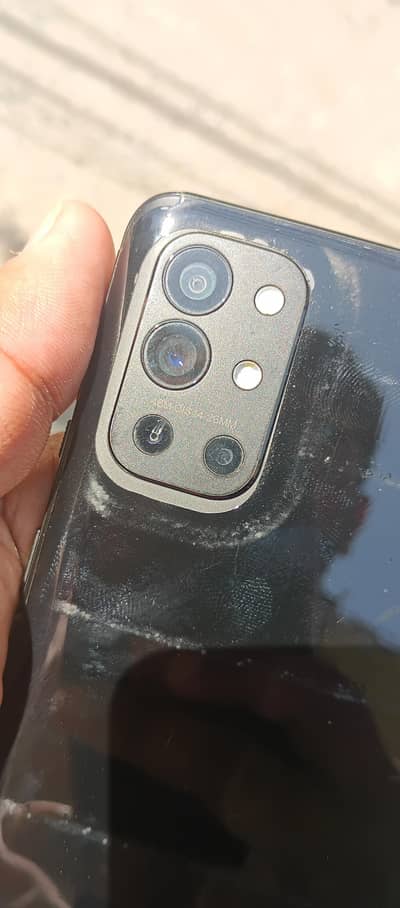 One Plus 9R