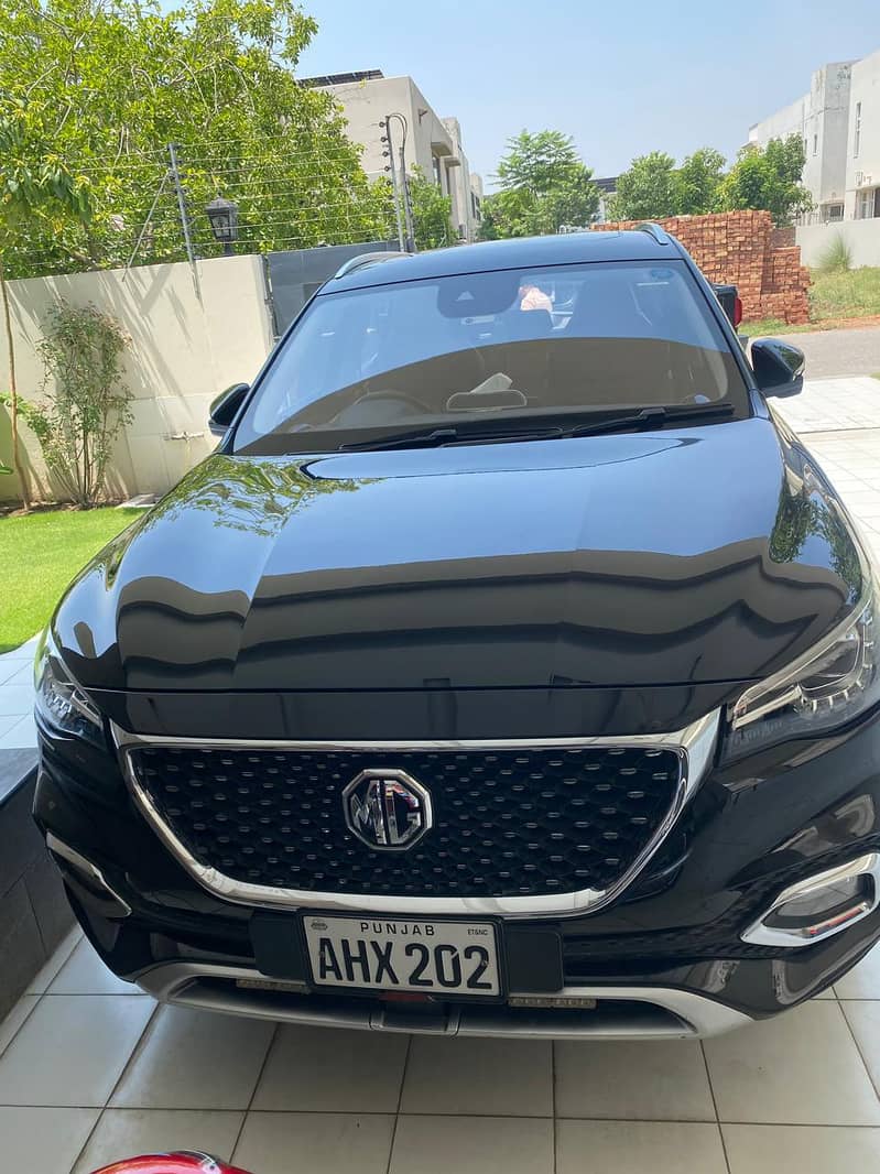MG HS 5