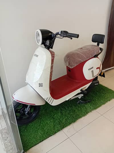 Cash & Installment on Evee LX Electric Scooty New 2026 Model