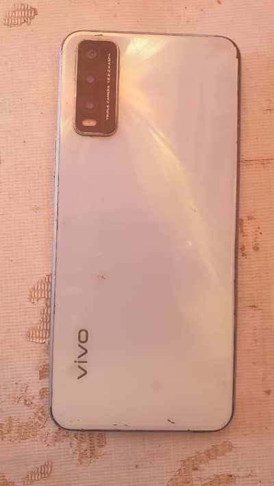 Vivo Y20  Rs 11000