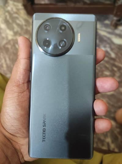 Tecno Spark 20 Pro Plus