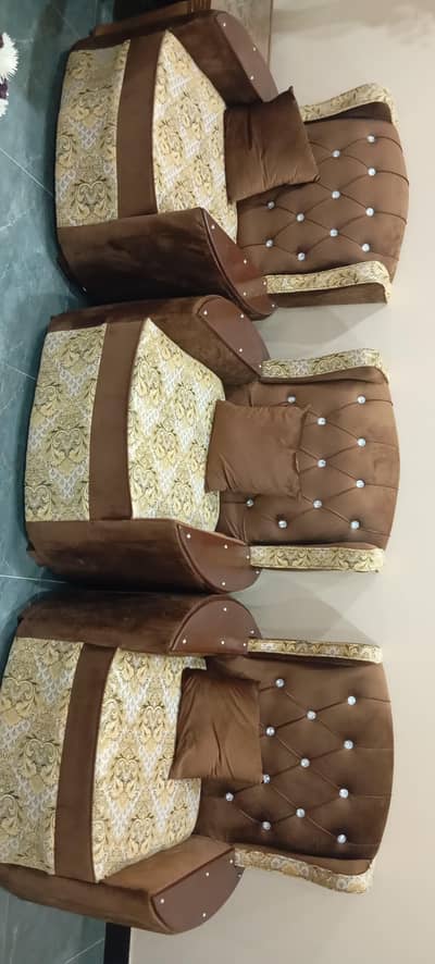 10 Seat sofa
