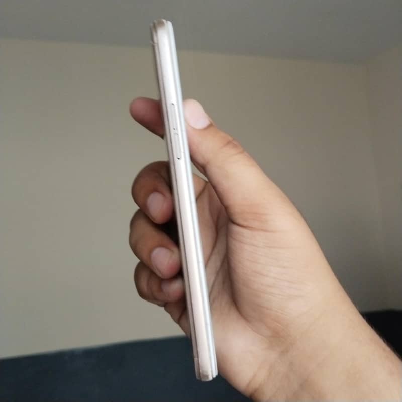 OPPO A57 2