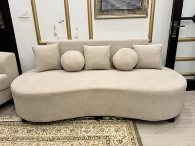 Sofa set for urgent sale (Reason Divorce) 60k