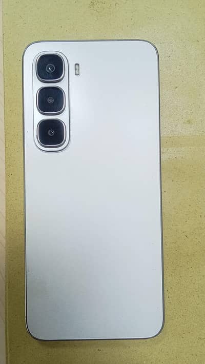 hot 60i 6gb 128gb 0329/4234138 whatsap