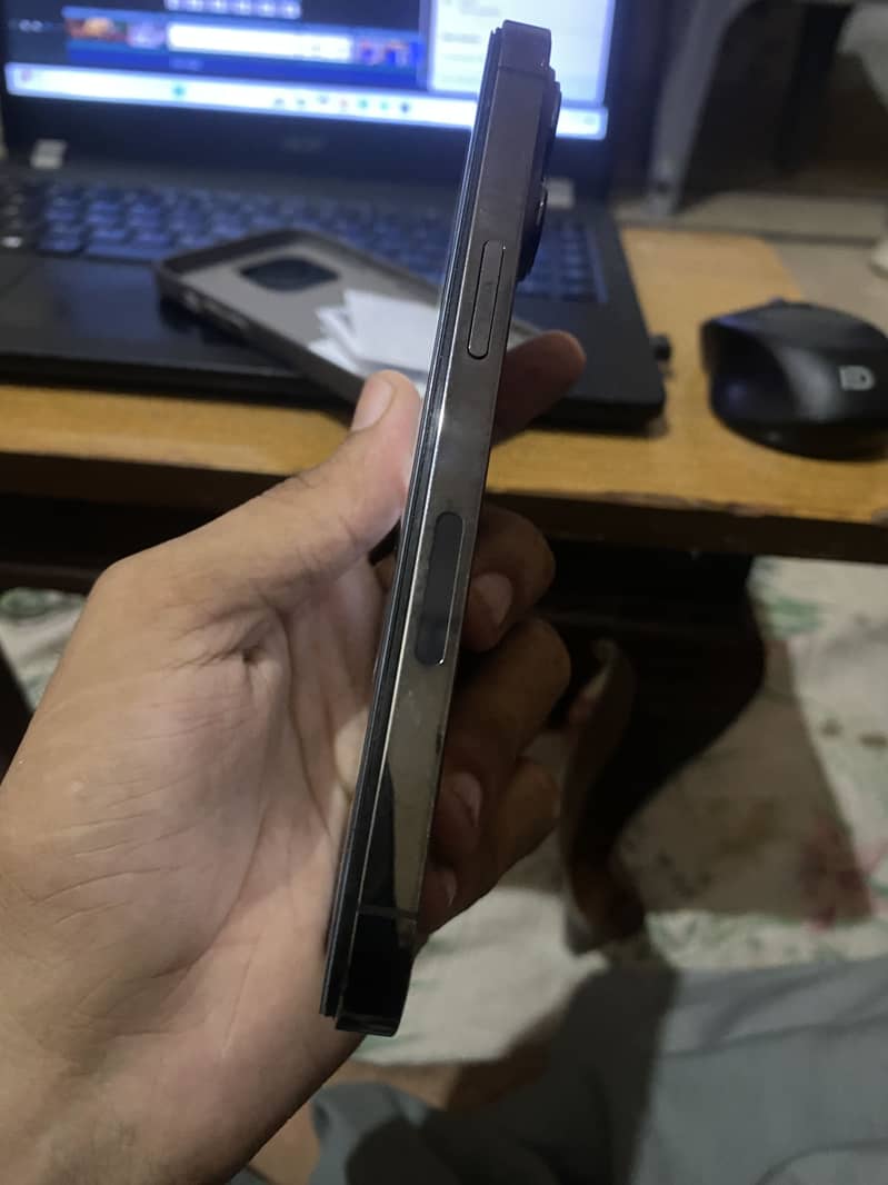 Apple iPhone 13 Pro 1
