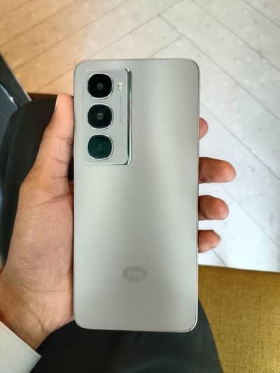 Itel City 100