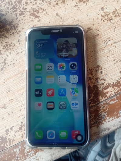 Apple iPhone 11
