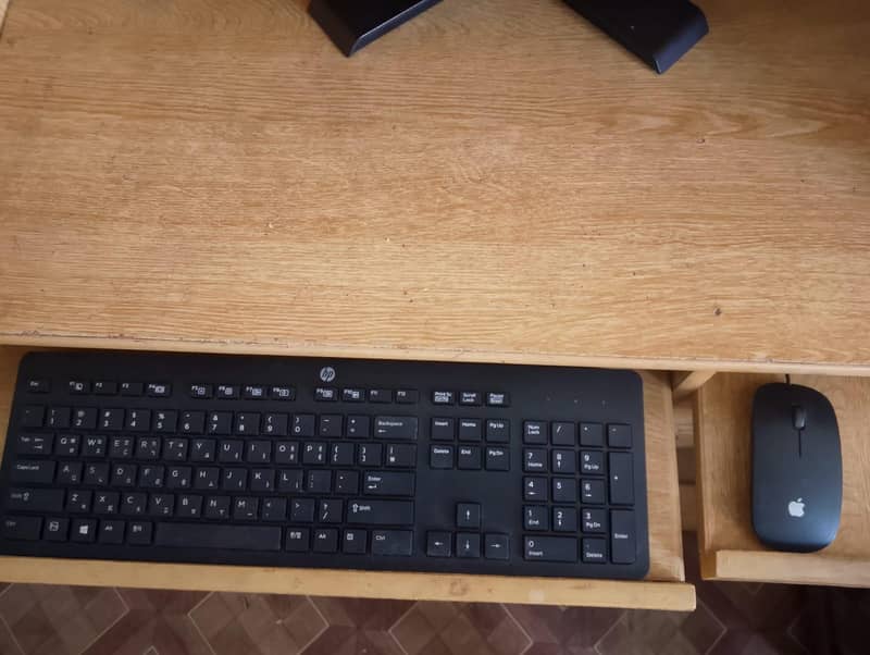 Computer trolley 1