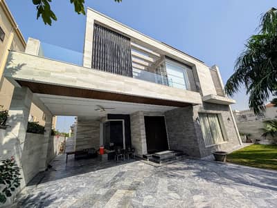 1 Kanal Modren Slightly Used Bungalow for sale phase 6 DHA Lahore