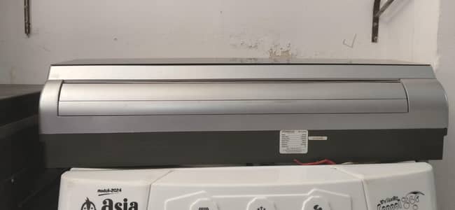 Kenwood 1.5 ton Ac